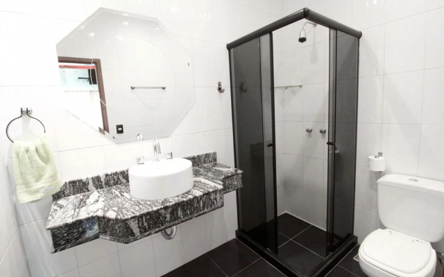 Pineapples F1137 Copacabana Elegant Penthouse