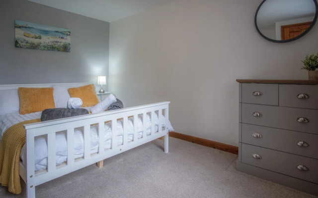Tucking Mill - 3 Bedroom - Stepaside