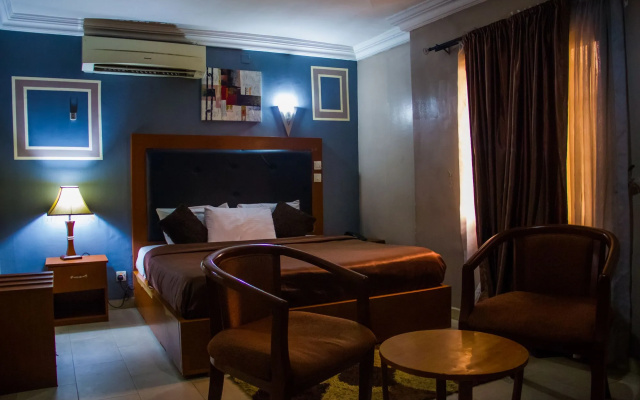 Silver Grandeur Hotel