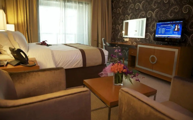 Отель Grand Belle Vue 