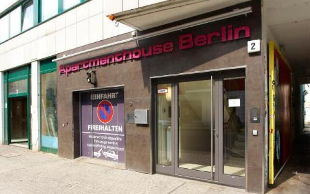 Отель Apartmenthouse Berlin - Am Görlitzer Park вид на фасад