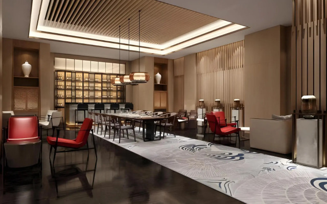 Metropolo Jinjiang Hotel ((Shangri-La Songzanlin Temple)