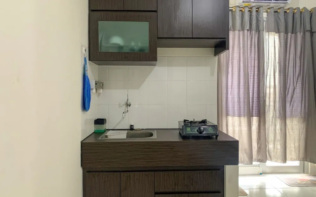 Simply And Cozy Stay Studio Room At Sentraland Cengkareng Apartment