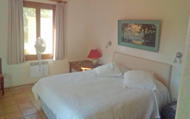 Lavish Holiday Home in Le Plan-de-la-tour With Swimming Pool