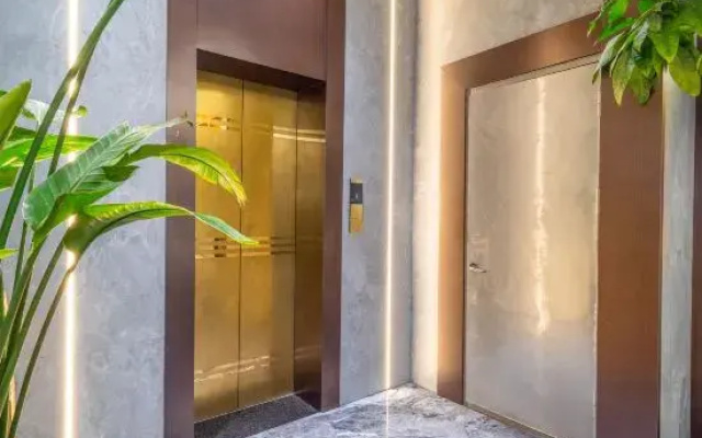 Shoulvrujia Superior Yun Hotel (Tiantai Zhexi Old Street Jigong Former Residence)