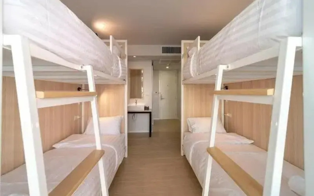 Kitzio House Hotel