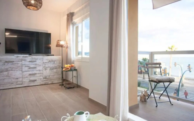 Apartment - 2 Bedrooms with WiFi and Sea views - 107848