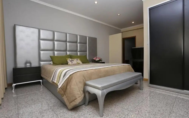 Oporto City Center Apartments
