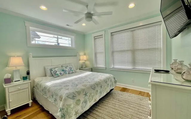 Lake Avenue 24