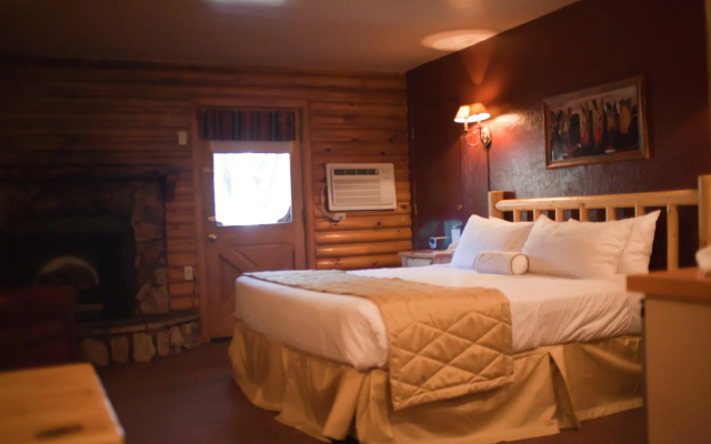 Kohl's Ranch Lodge