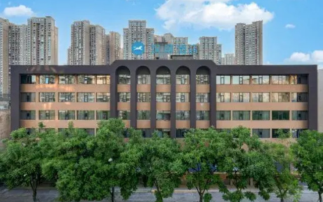 HanTing Hotel (Leshan Shihao Plaza Jiaxing Road Food Street)