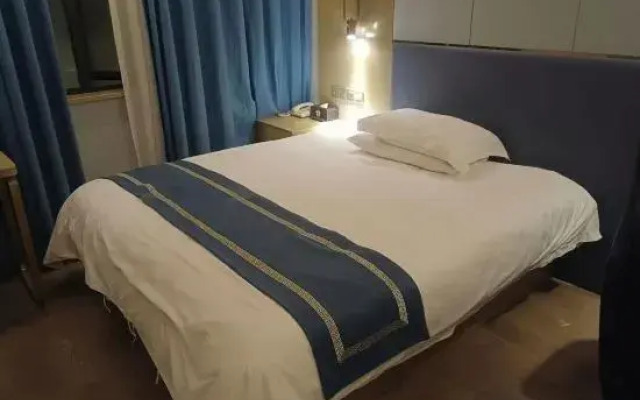Jitai Fashion Hotel (Shanghai Yingaoxi Road)
