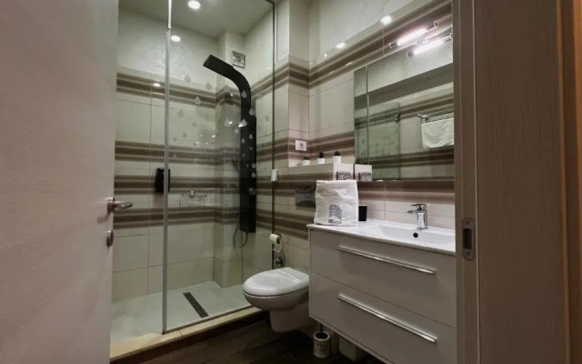 White Tower Mamaia, apartment privat - studio