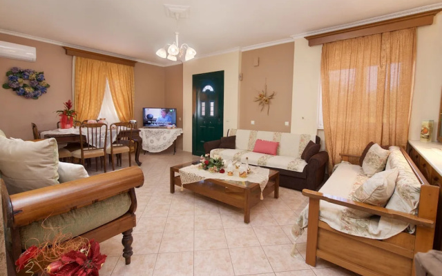 Artemis Apartment