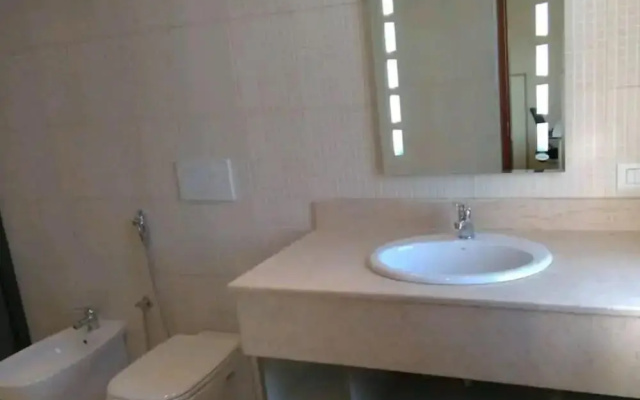Kora Hotel Suites