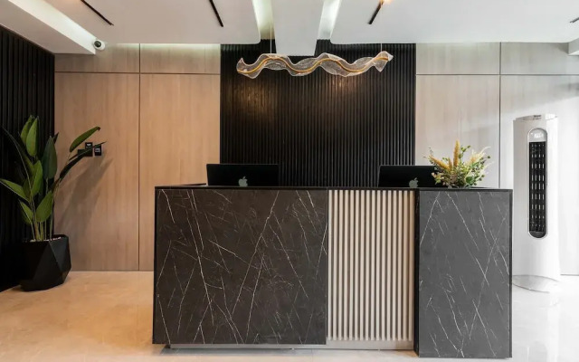 Dluxe Premium Hotel