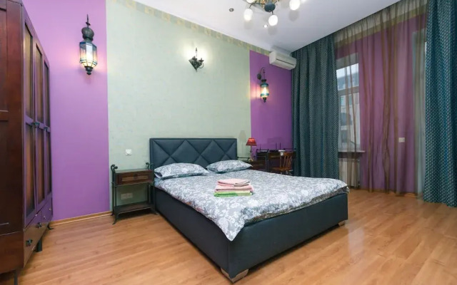 One bedroom Apartment - Centre of Kiev - 2140