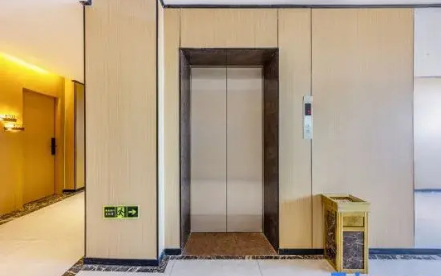 Jinjiang Jinyue Yilian Hotel
