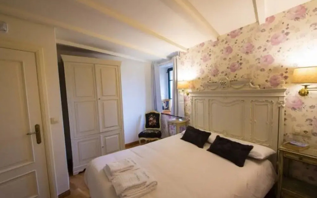 Mansion in Cerdedo With Private Pool and Garden