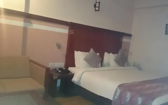 Rain Drops Hotel