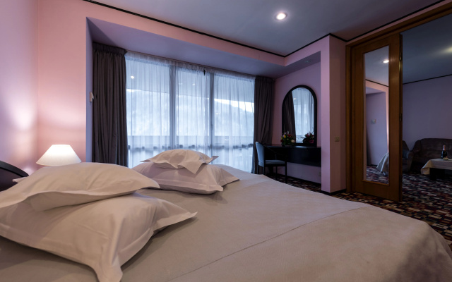 Hotel Mara