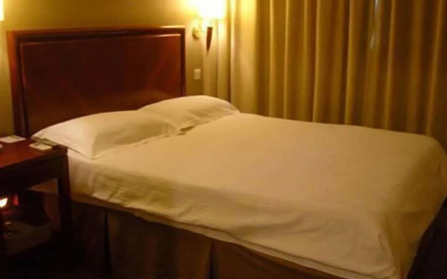 GreenTree Inn ShangHai WuNing Road ZhenPing Metro