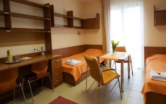 Study K M Hotel