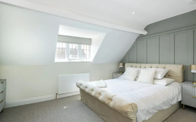 Stunning Townhouse in Cirencester