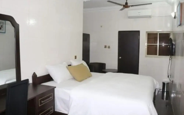 Cute Villa Hotel and Suites