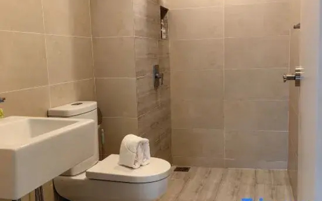 Windmill 4 Star Skypool 1