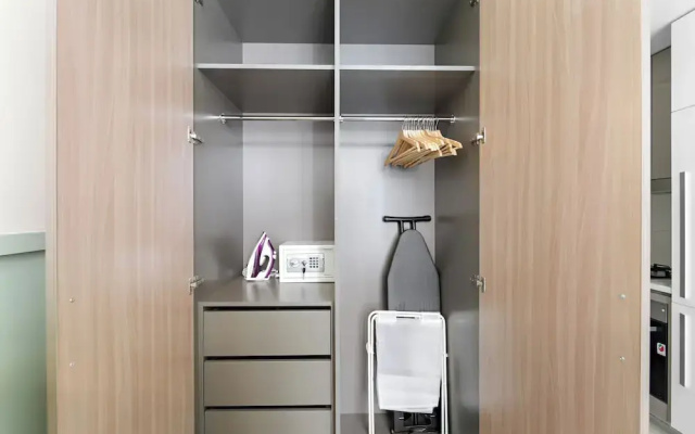 Silkhaus Azizi Riviera44