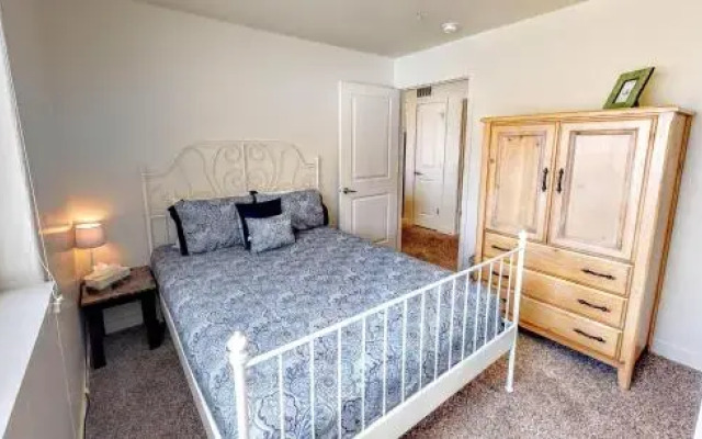 Red Cliff Condos #6I