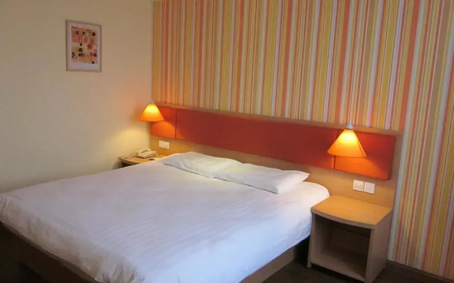 Home Inn Huai'an Huaihai Road Branch