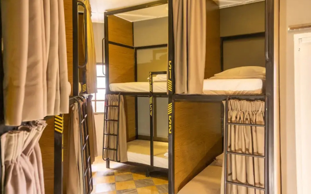 Traveller Bunker Hostel 1