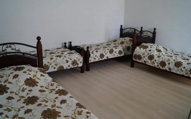 Guest House on Vostochnaya d 1D