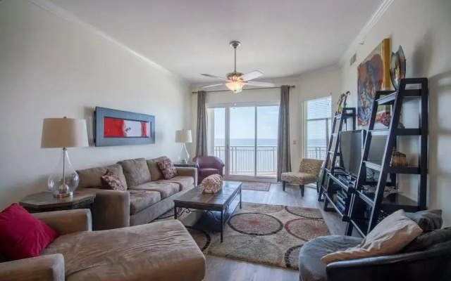 Legacy I 1403 Penthouse