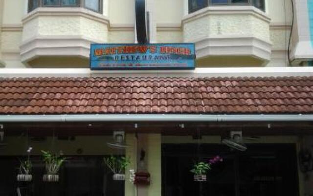 Отель Seabreeze Inn вид на фасад