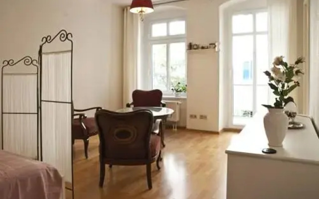 Salon Rouge