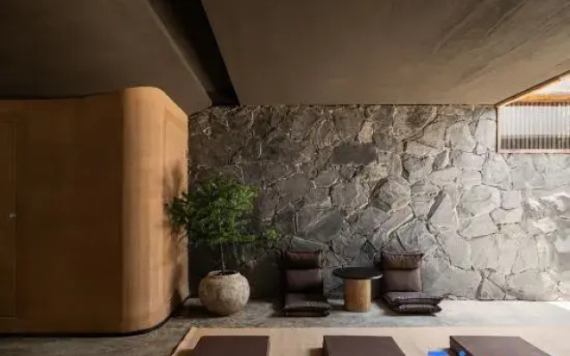 Under the Tree Art Hot Spring Homestay