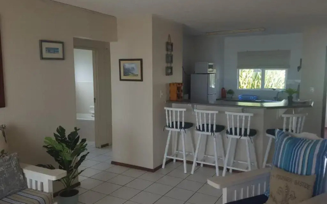 Laguna La Crete Beach Apartment 206
