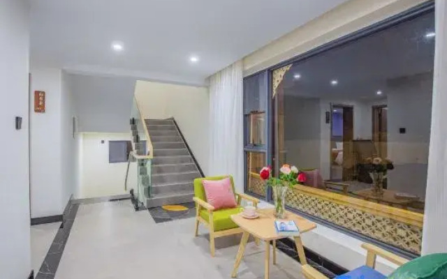 Lugu Lake Sunflower · Travel Secret Villa Lakeview Beautiful Stay