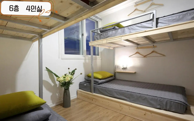 First Guest House - Hostel