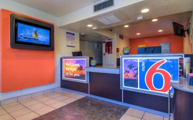Motel 6 Riverside West - Jurupa Valley