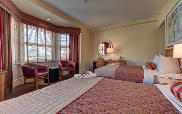 Alexander Inn