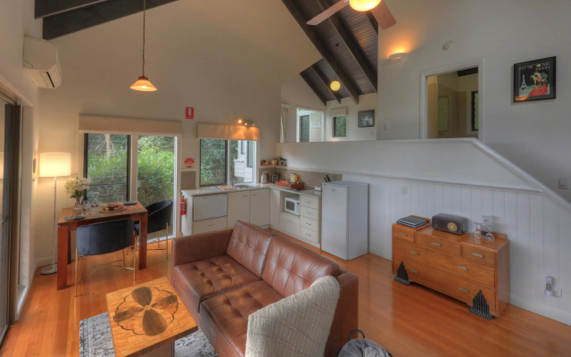 Misty View Cottages Montville