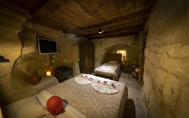 Feris Cave Hotel