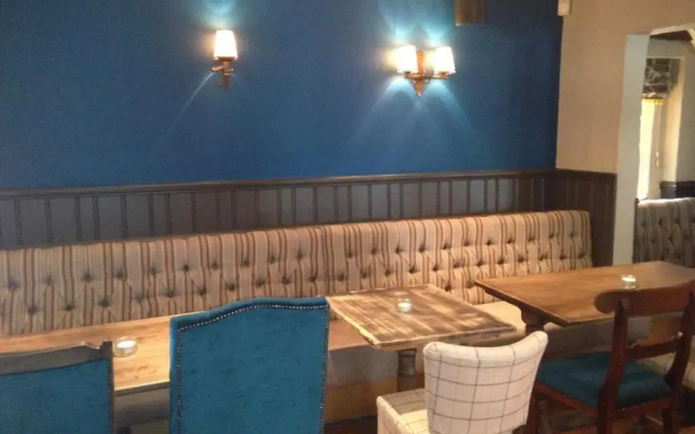 The Crown Pub, Dining & Rooms