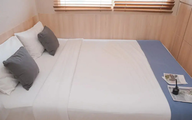 Nice and Cozy 2BR at Parkland Avenue Apartment