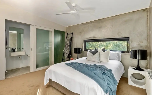 Luxury Portsea Sanctuary Gas Heat Pool Gardens