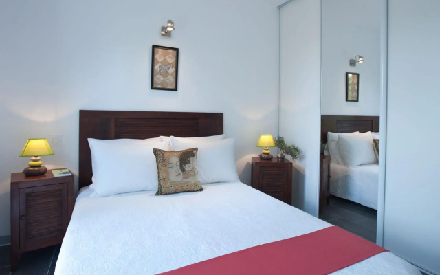 Casa Julia in Zonza with 3 bedrooms and 4 bathrooms